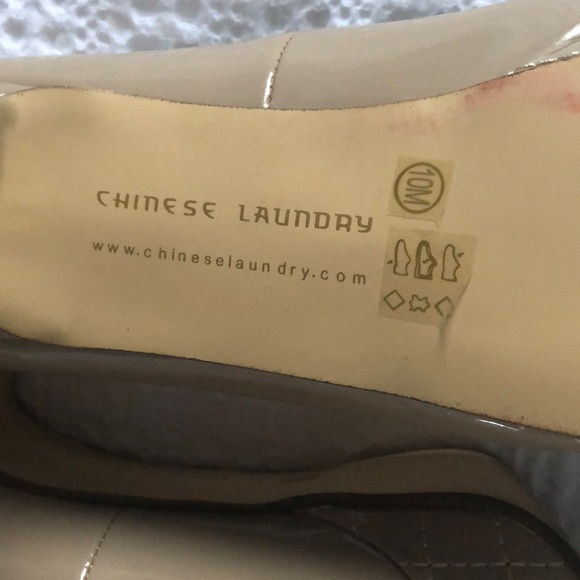 Chinese Laundry pumps with stitched detail - Picture 4 of 5